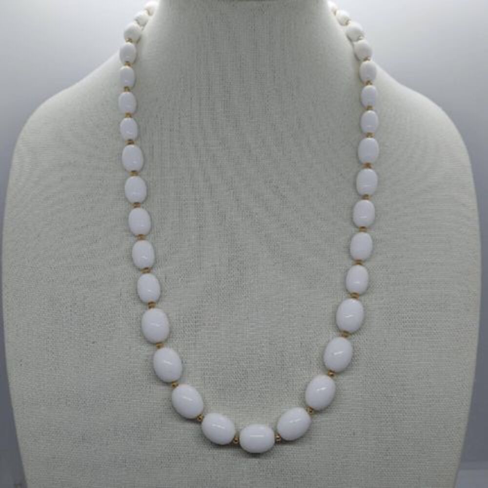 Vintage signed Monet graduated white plastic‎ tiny goldtone beaded necklace